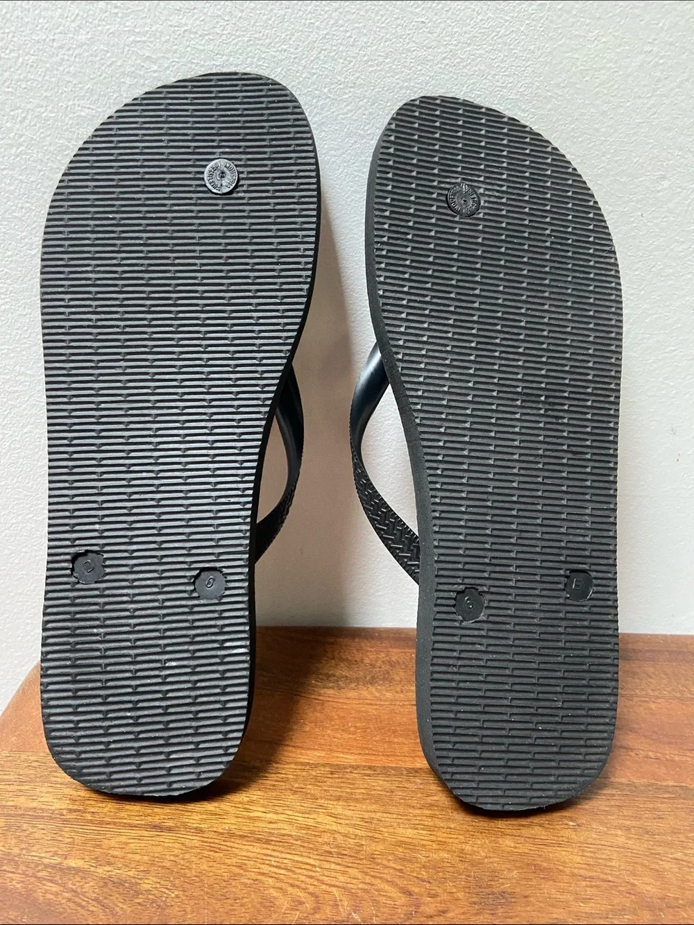 Havaianas Black Classic Flip Flops